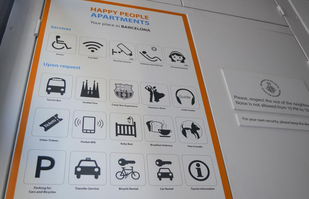 Happy People Plaza Espana Apartments Barcelona Room photo